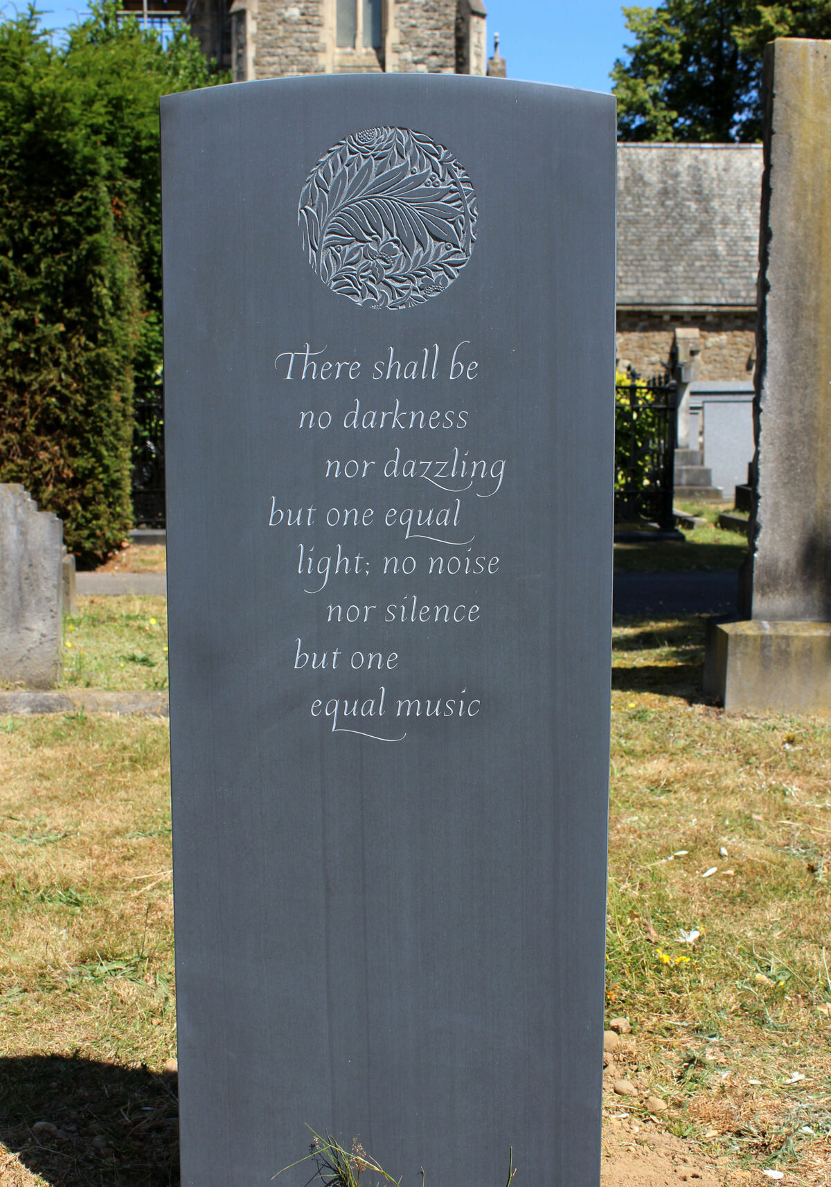 headstone-epitaphs-expert-advice-with-200-beautiful-stoneletters
