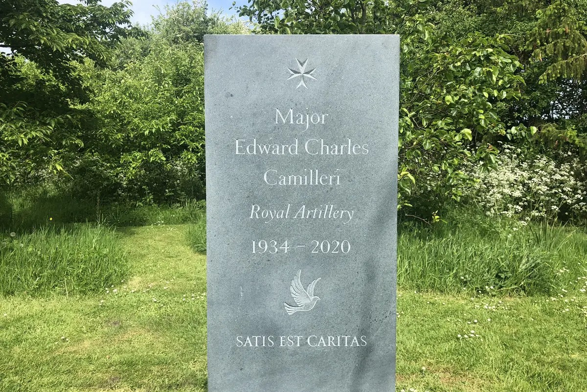 stunning beautiful headstone