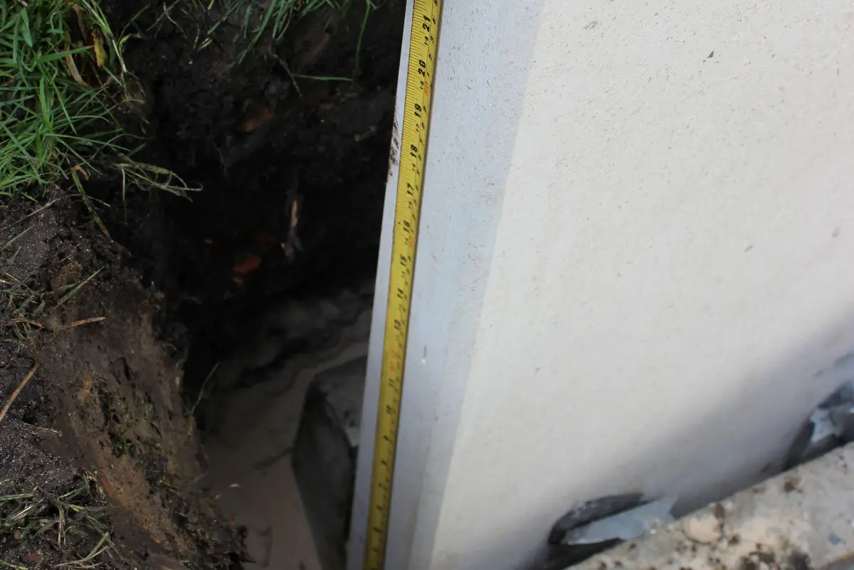 Fixing a headstone 2