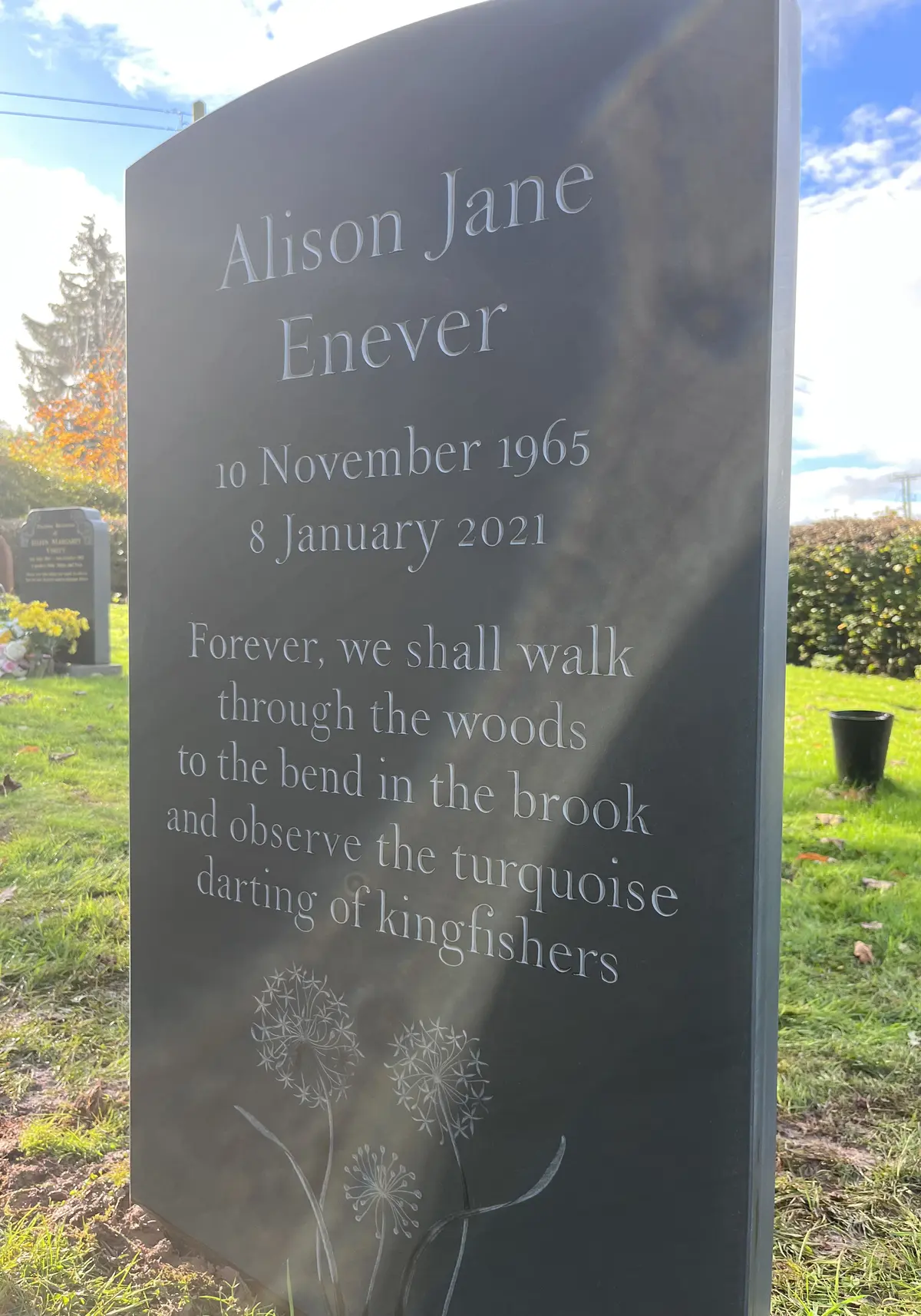 beautiful contemporary headstone