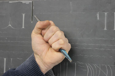 incorrect chisel grip