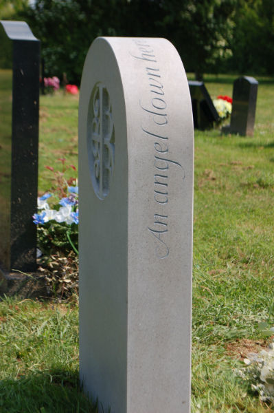 Unique headstone in Hopton Wood